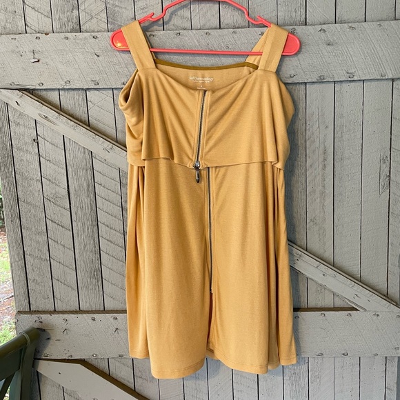 Soft Surroundings Yellow Cold Shoulder Zipper Top - Picture 2 of 9